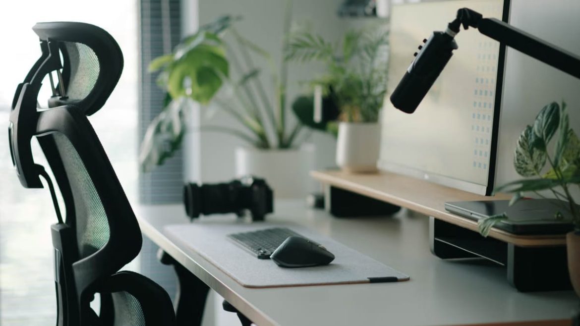 Équipements indispensables télétravail 2026
