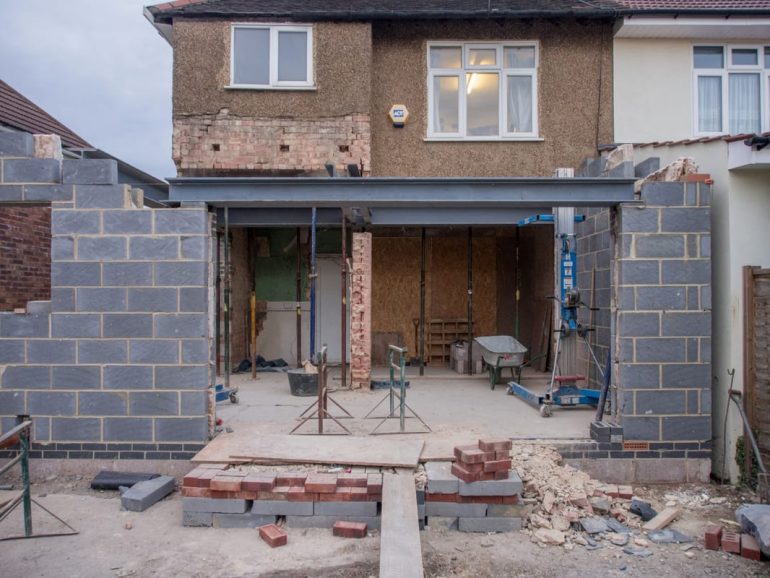 Extension maison, comment s’y prendre ?